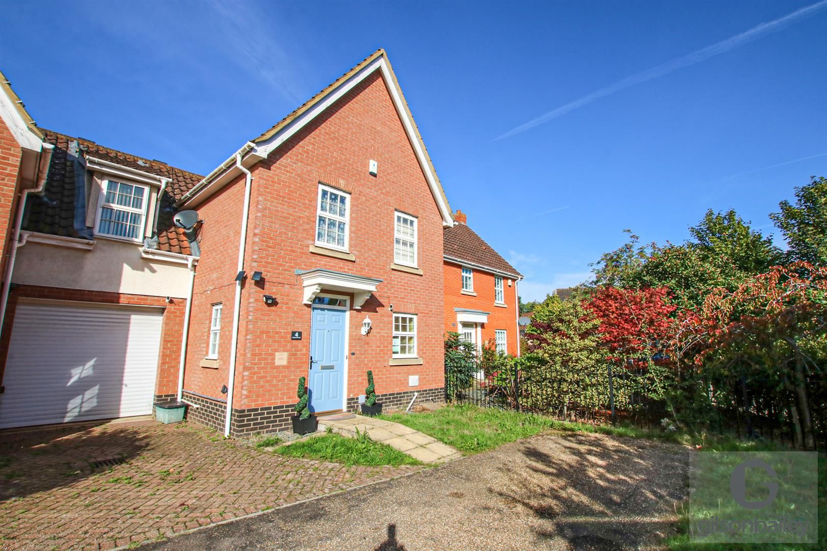 4 bed linkdetached house for sale in Heyford Road, Old Catton, Norwich