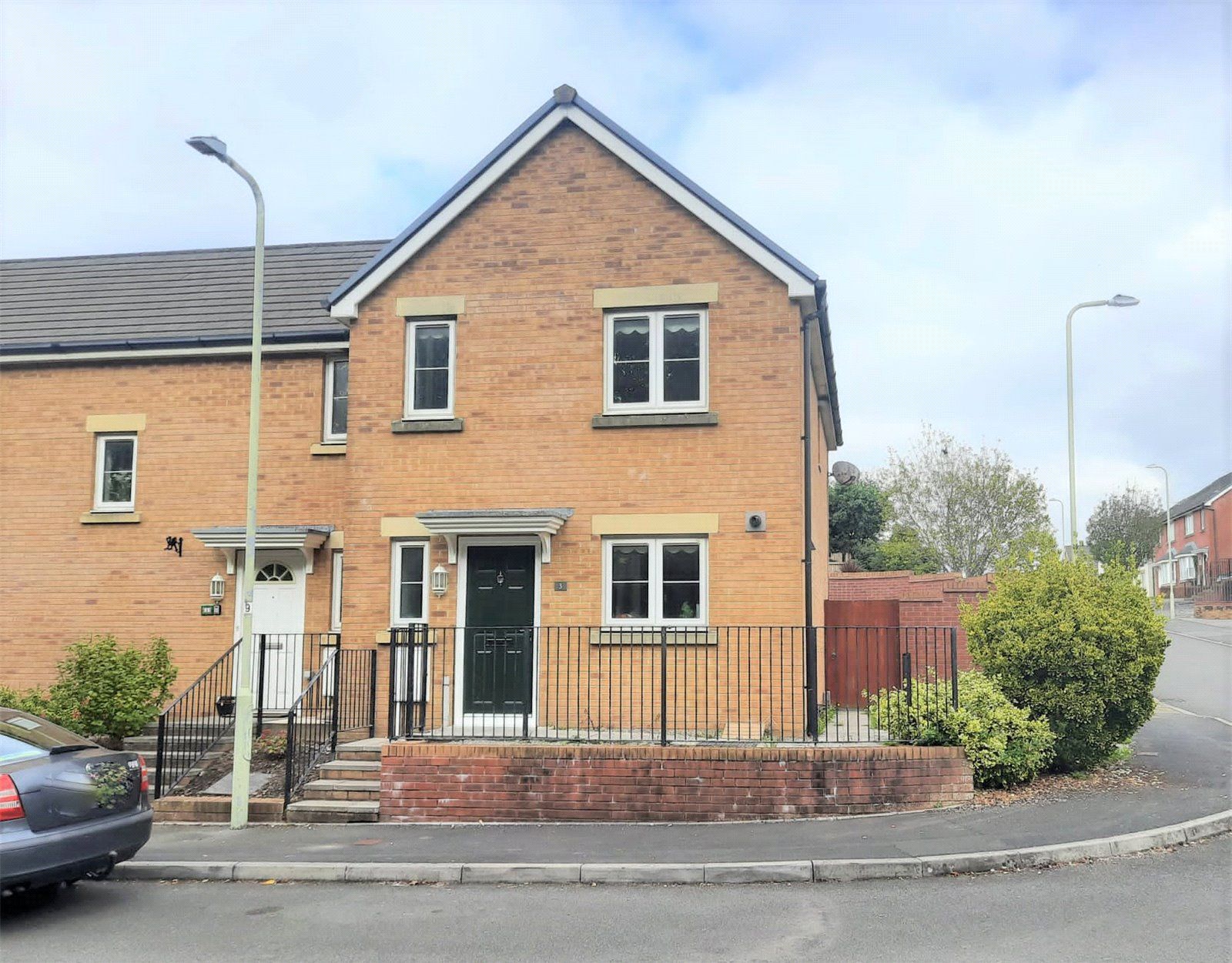 3 bed semidetached house to rent in Skylark Road, North Cornelly