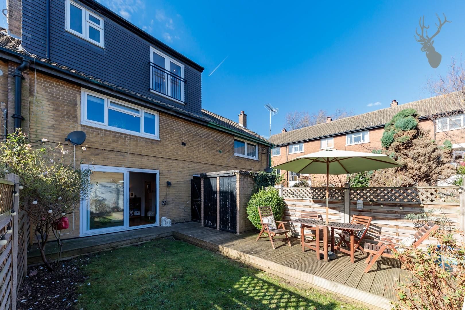 Newbold Cottages, Sidney Street, London E1  