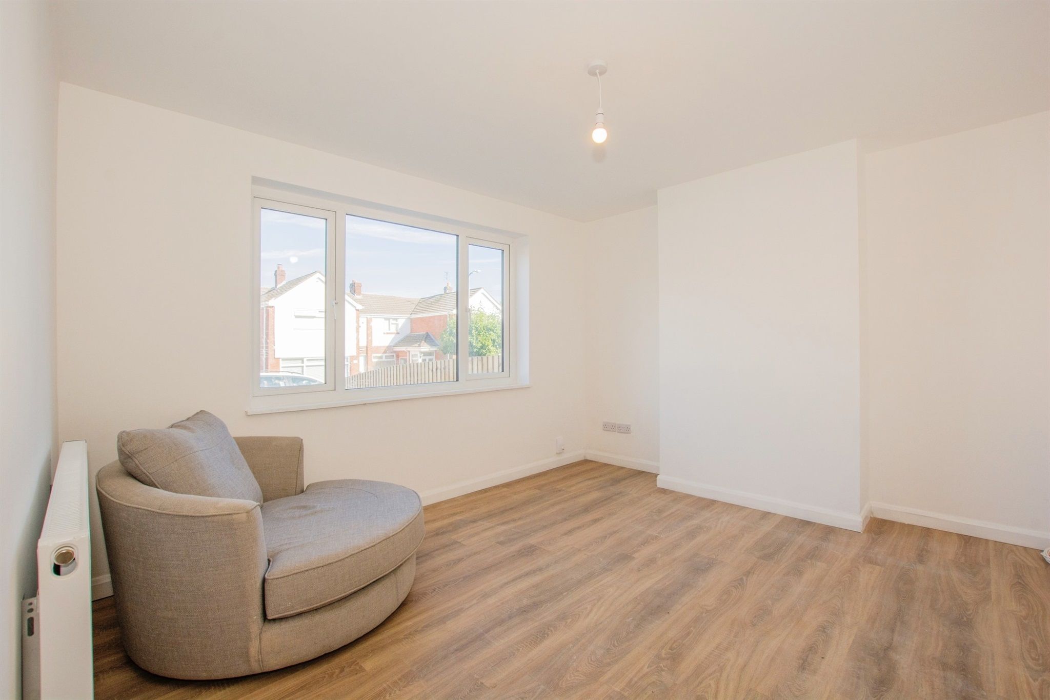 3 bed semidetached house for sale in Elgar Crescent, Llanrumney