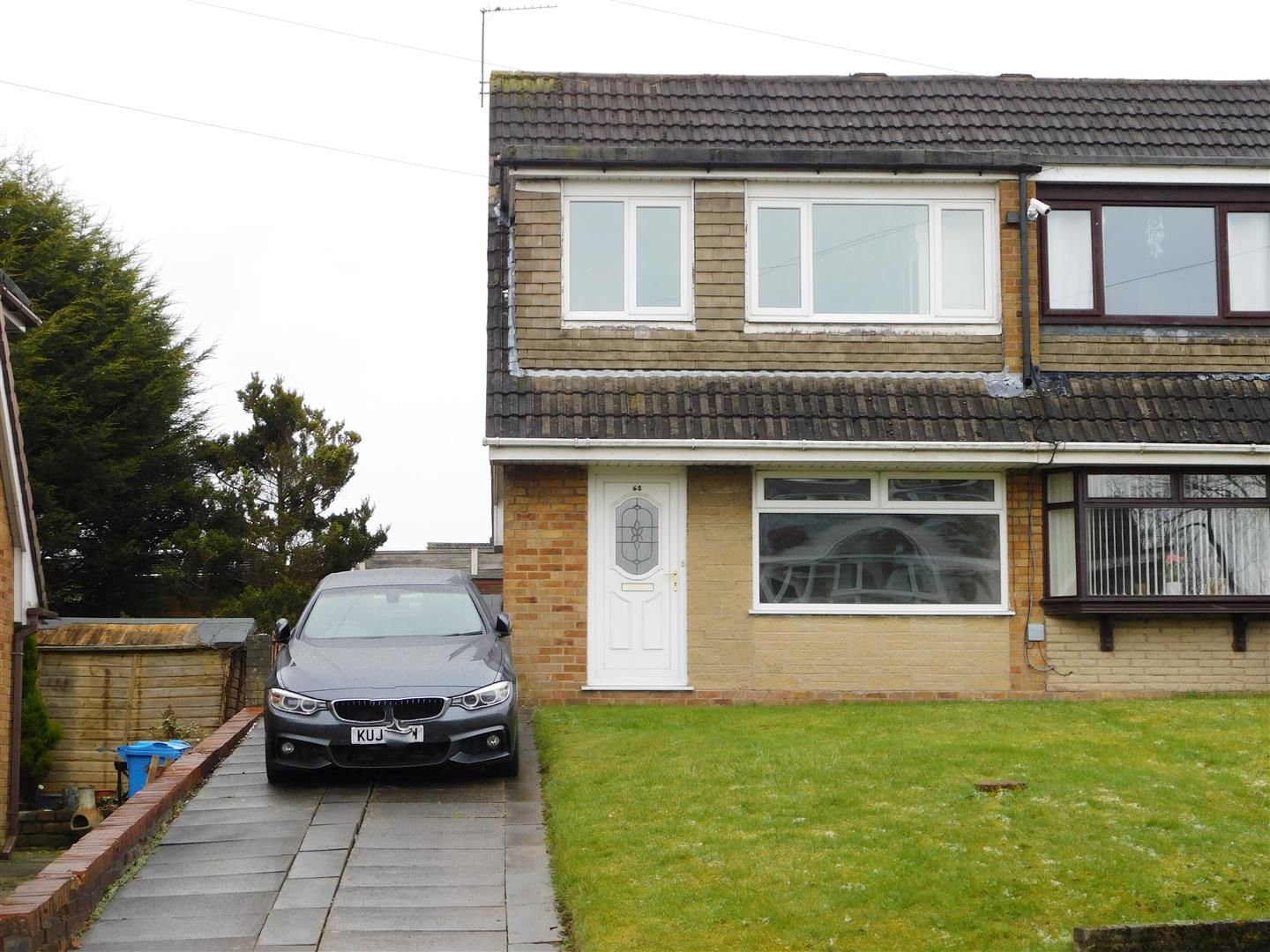 3 bed semidetached house to rent in Helston Drive, Royton, Oldham OL2