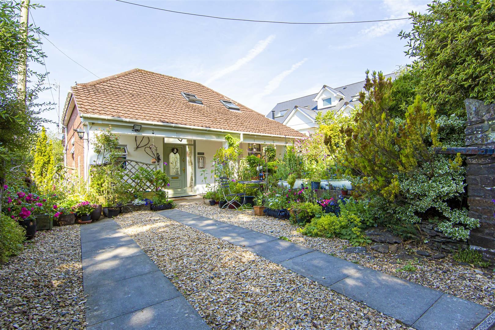 4 bed bungalow for sale in Summerfield Hall Lane, Maesycwmmer, Hengoed