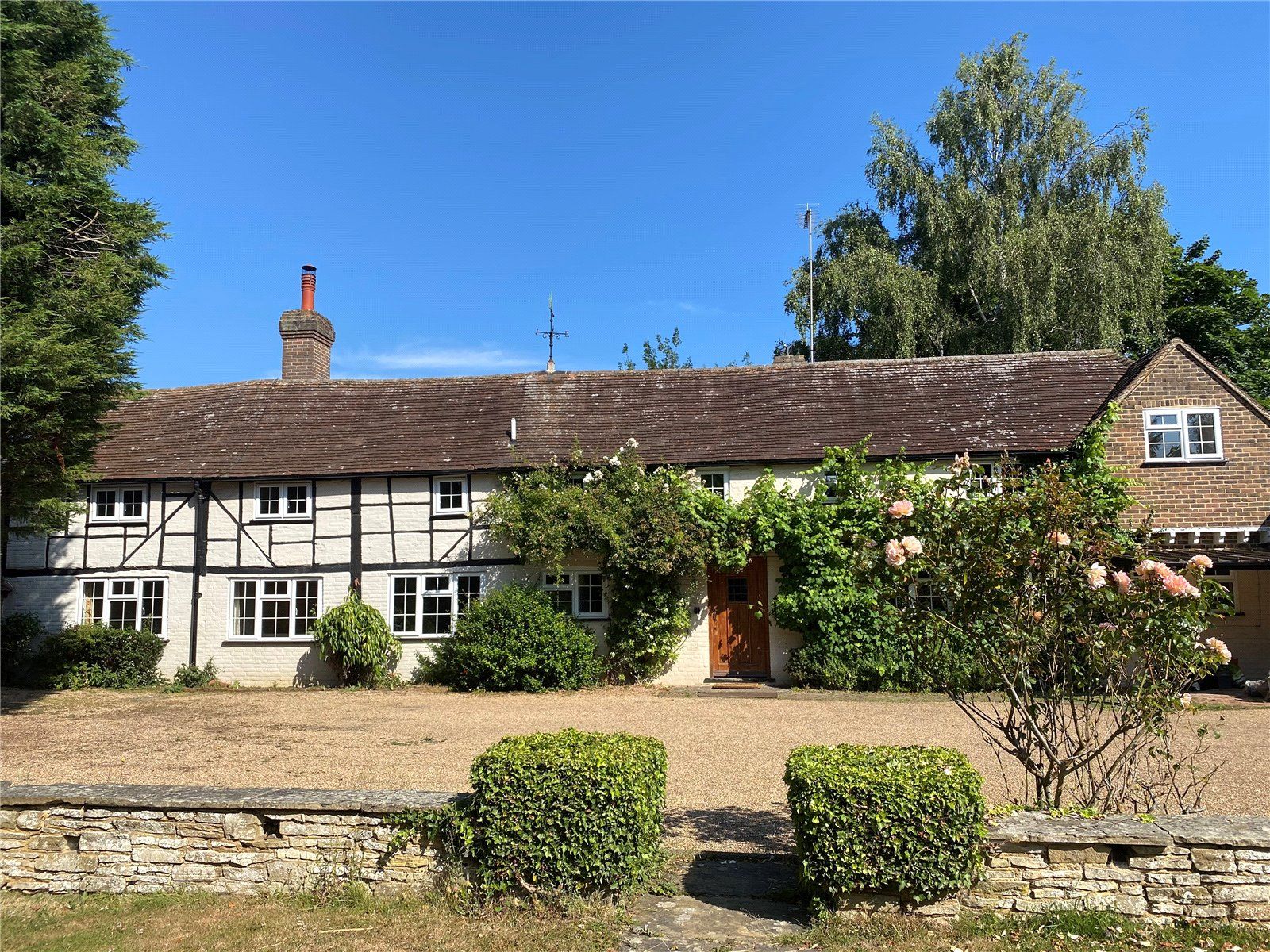5 bed detached house to rent in Pit Lane, Main Road, Edenbridge, Kent