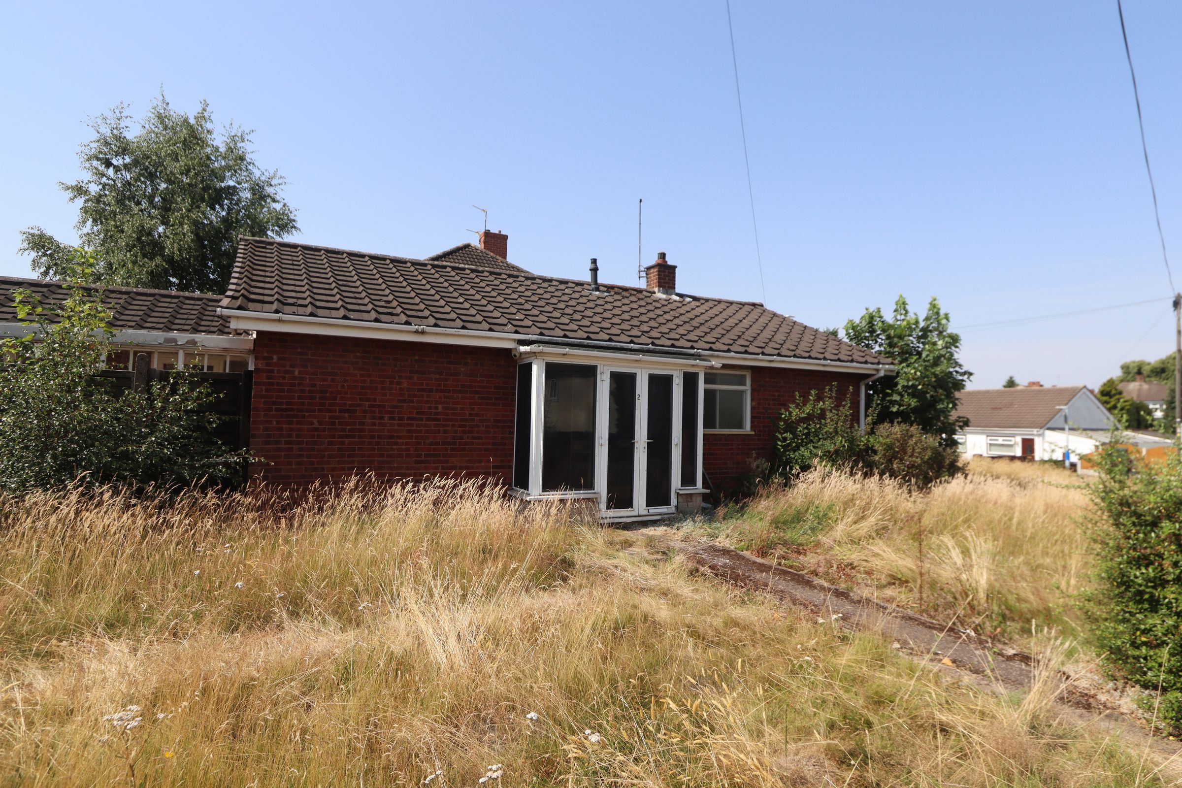 2 bed detached bungalow for sale in Beccles Drive, Willenhall WV13 Zoopla