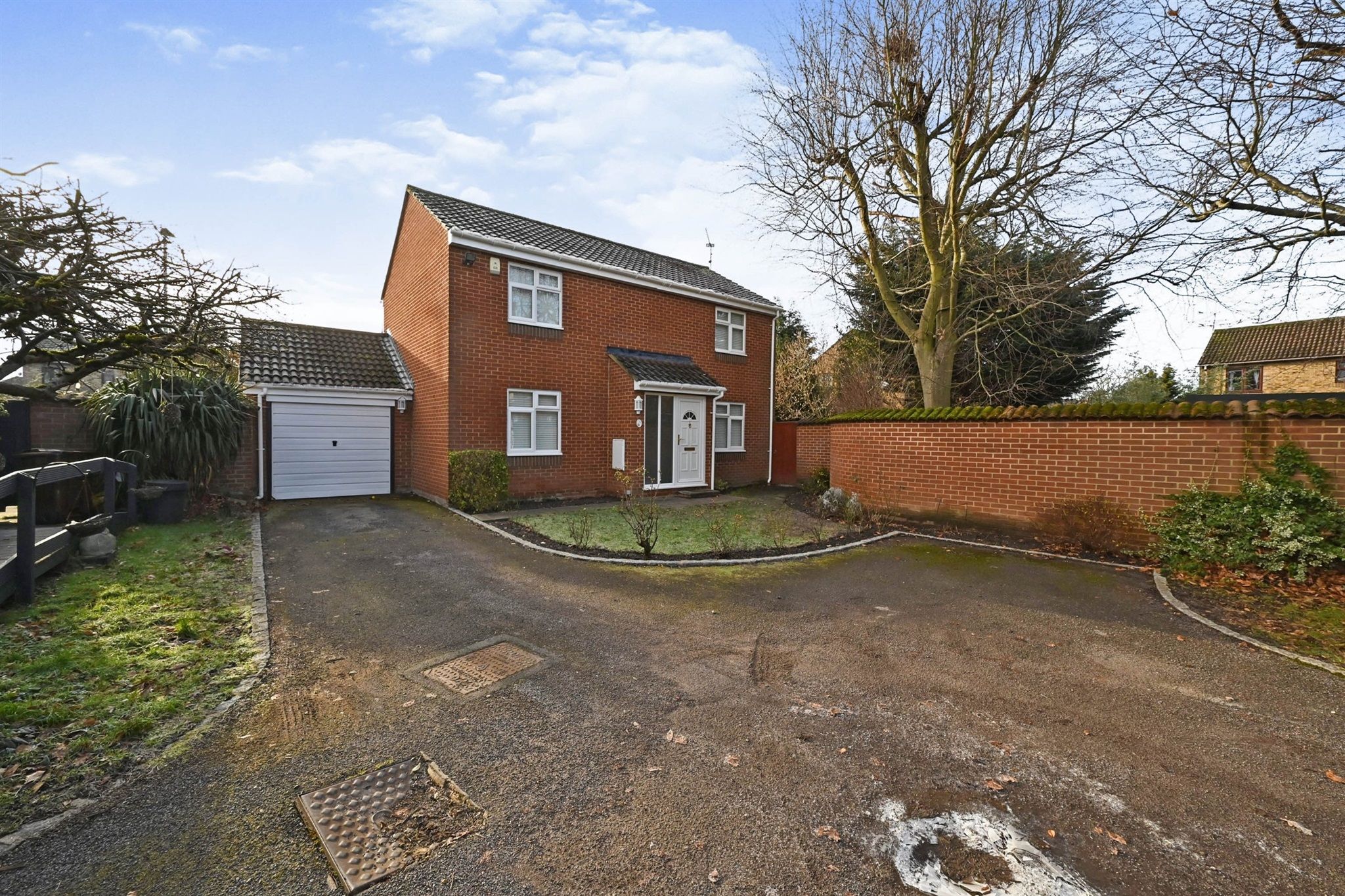 4 bed detached house for sale in Tinwell Close, Lower Earley, Reading