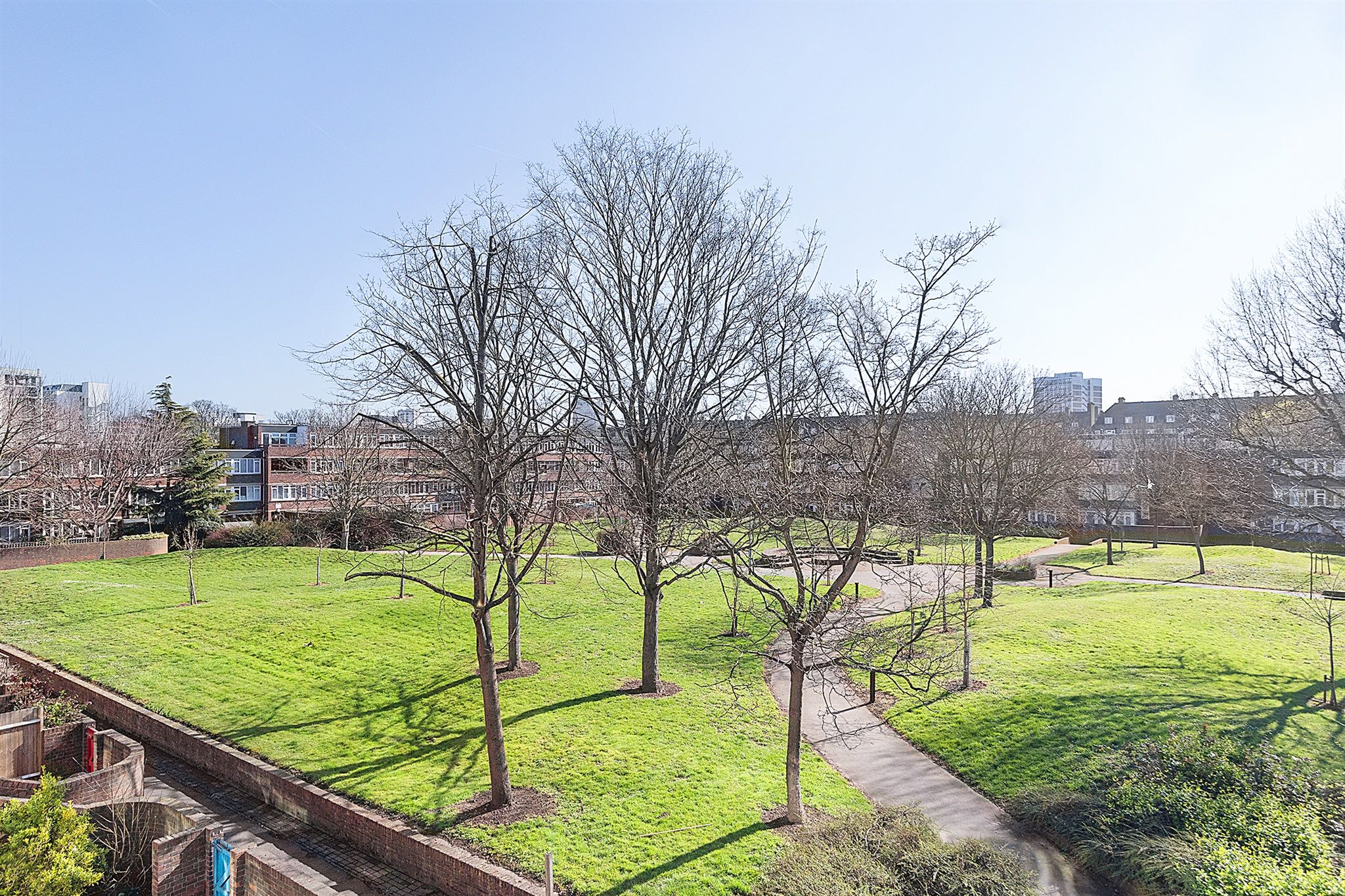 3 bed for sale in Carey Gardens, London SW8 Zoopla