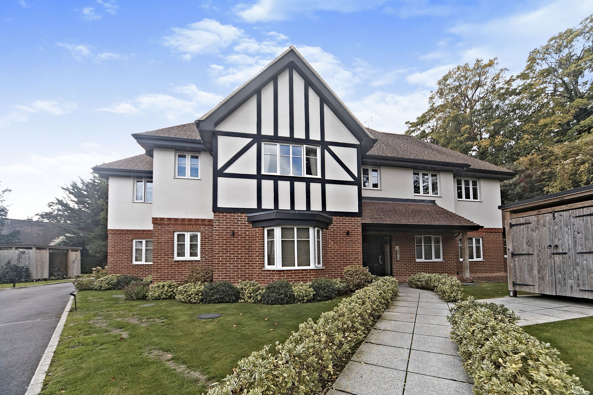 2 bed flat for sale in Russell Green Close, Purley CR8 Zoopla