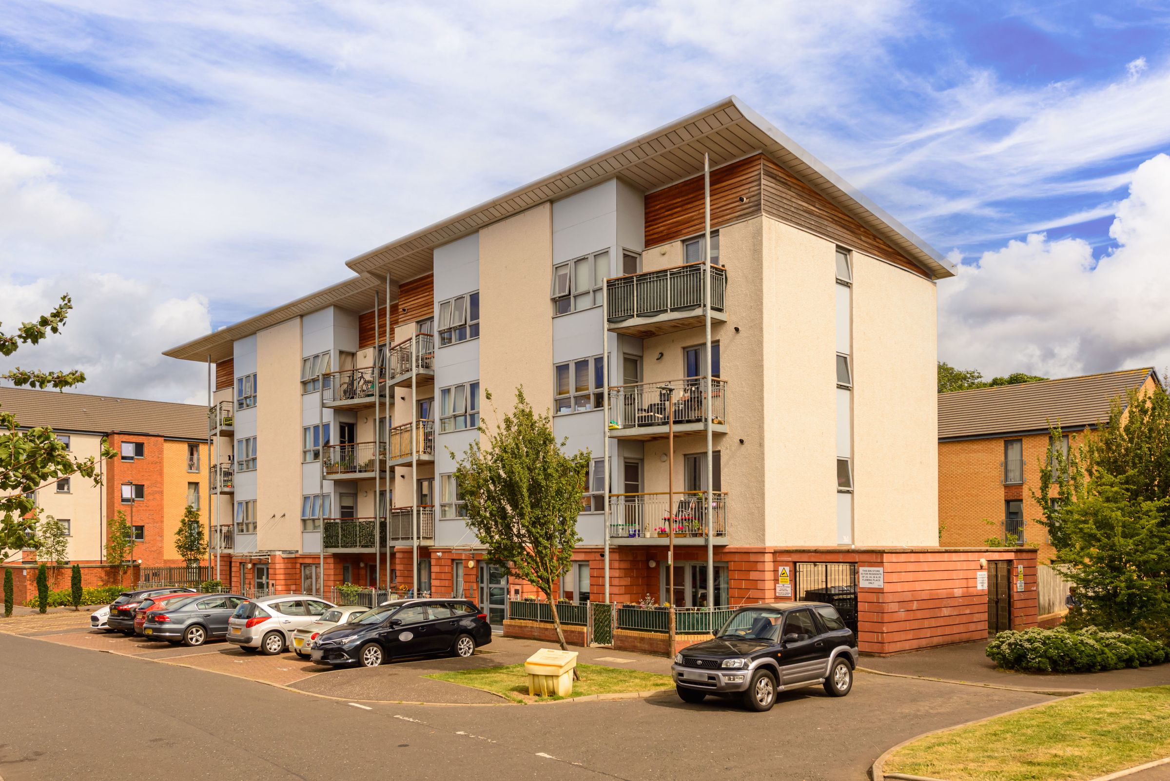 2 bed flat for sale in 22/3 Fleming Place, Edinburgh EH7 Zoopla