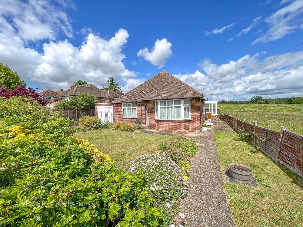 2 bed bungalow for sale in New Road, Welwyn Garden City AL8 Zoopla