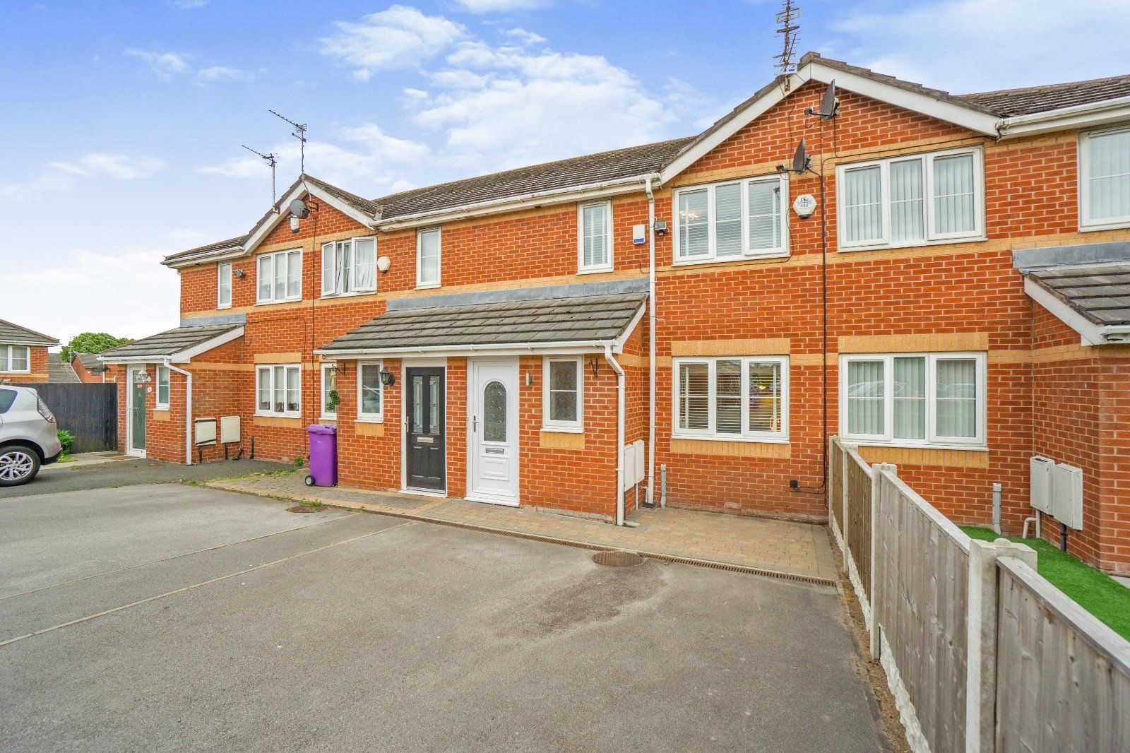 3 bed terraced house for sale in Collingwood Close, Liverpool