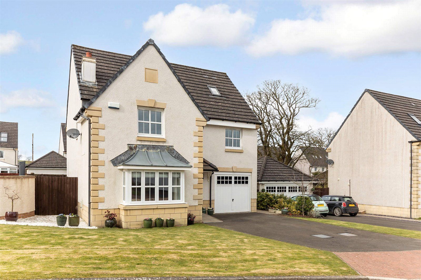 5 bed detached house for sale in East Nerston Court, Nerston, East