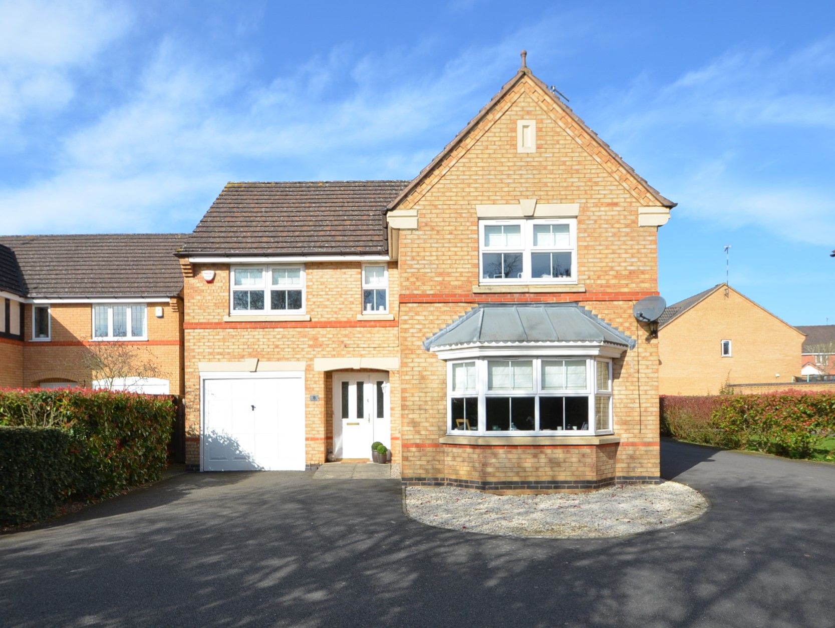 4 bed detached house for sale in Whimbrel Close, Coton Meadows, Rugby