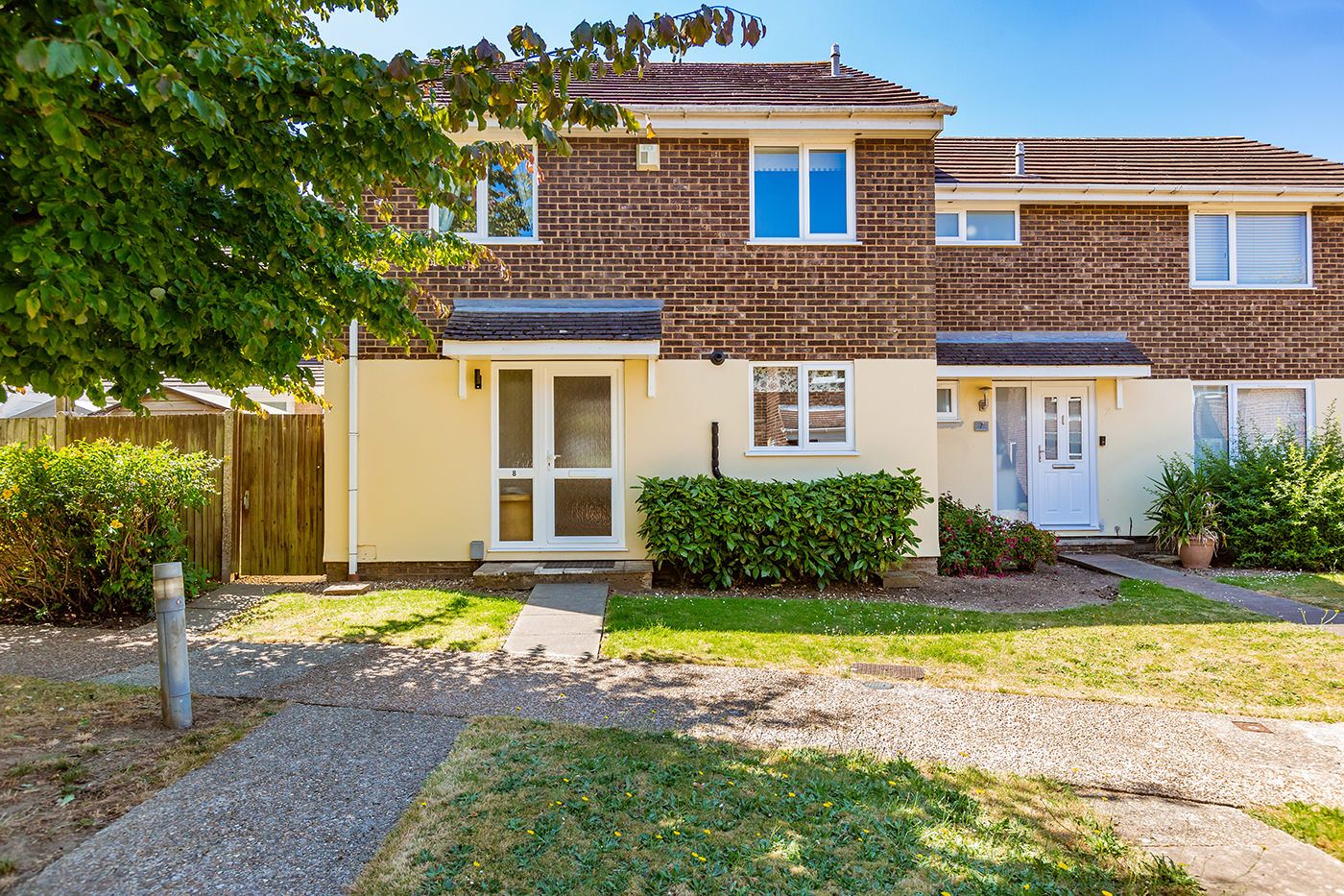 4 bed semidetached house for sale in Olivers Mill, New Ash Green