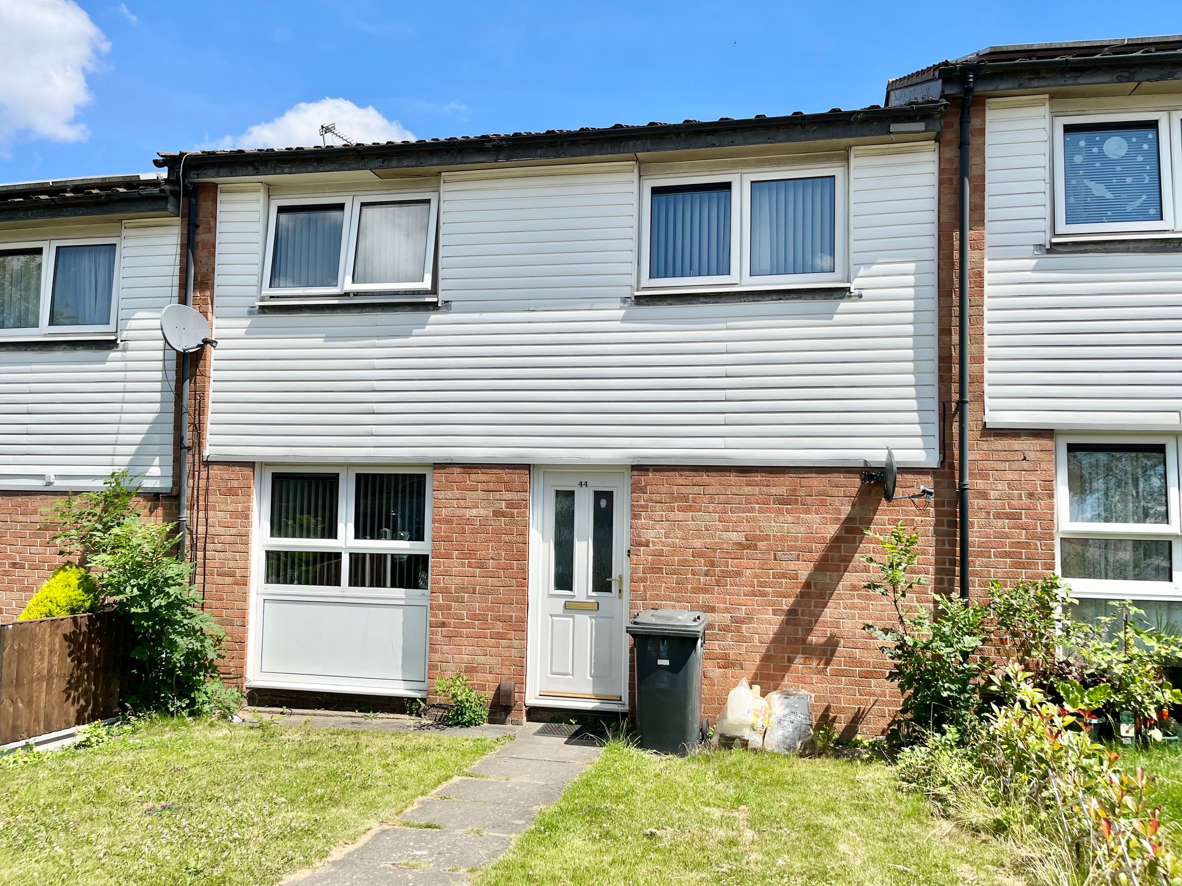 3 bed town house for sale in Humphries Close, Evington, Leicester LE5