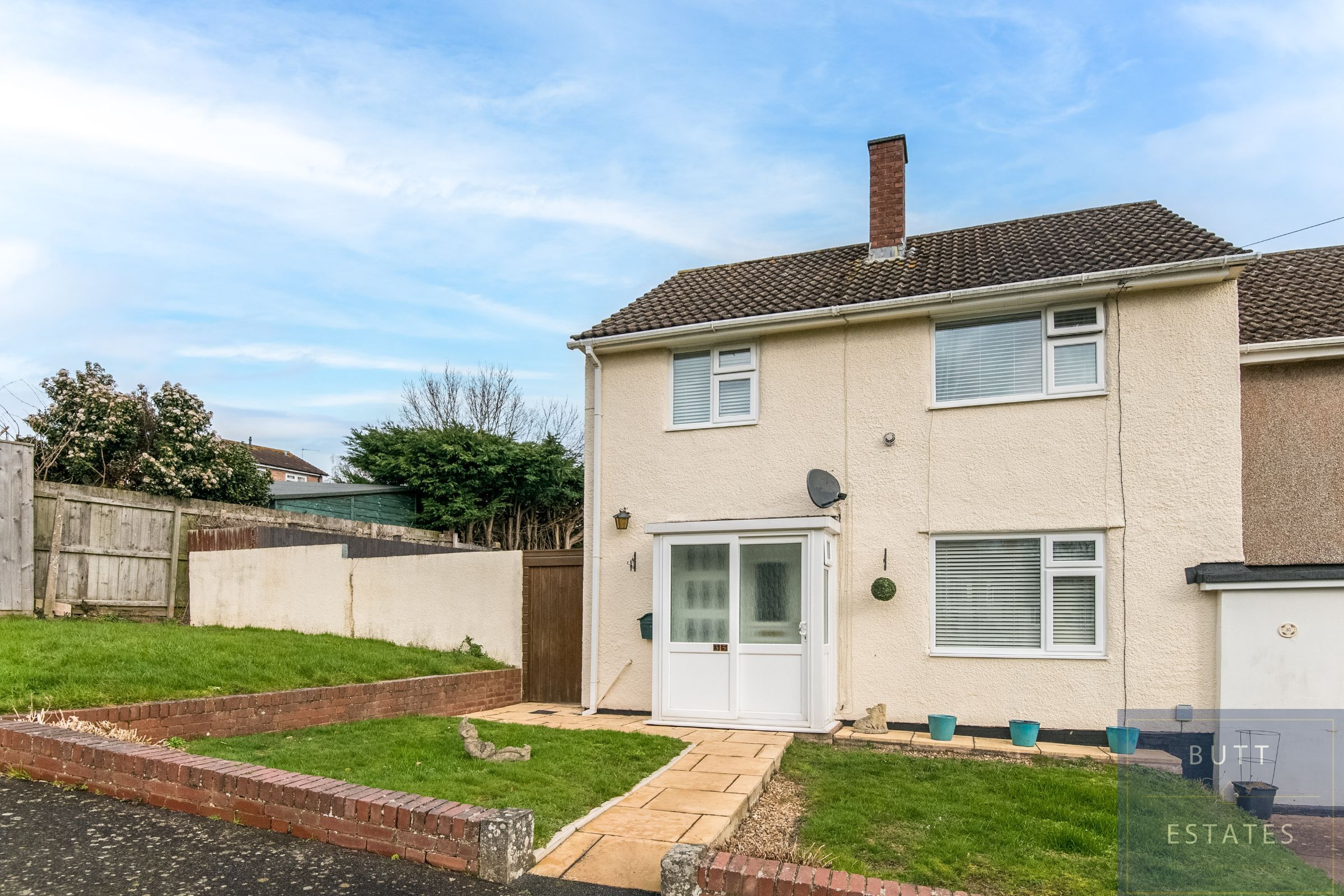 3 bed semidetached house for sale in Redhills Close, Exeter EX4 Zoopla
