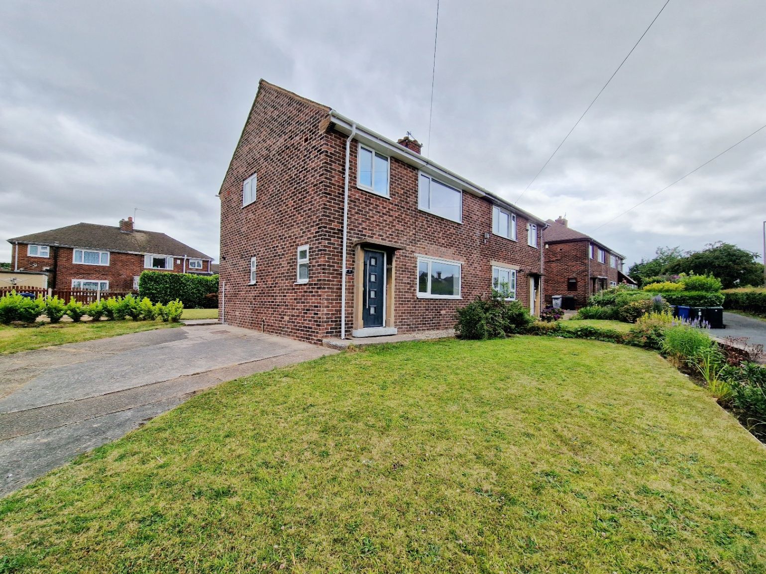 3 bed semidetached house for sale in Quern Way, Darfield, Barnsley S73