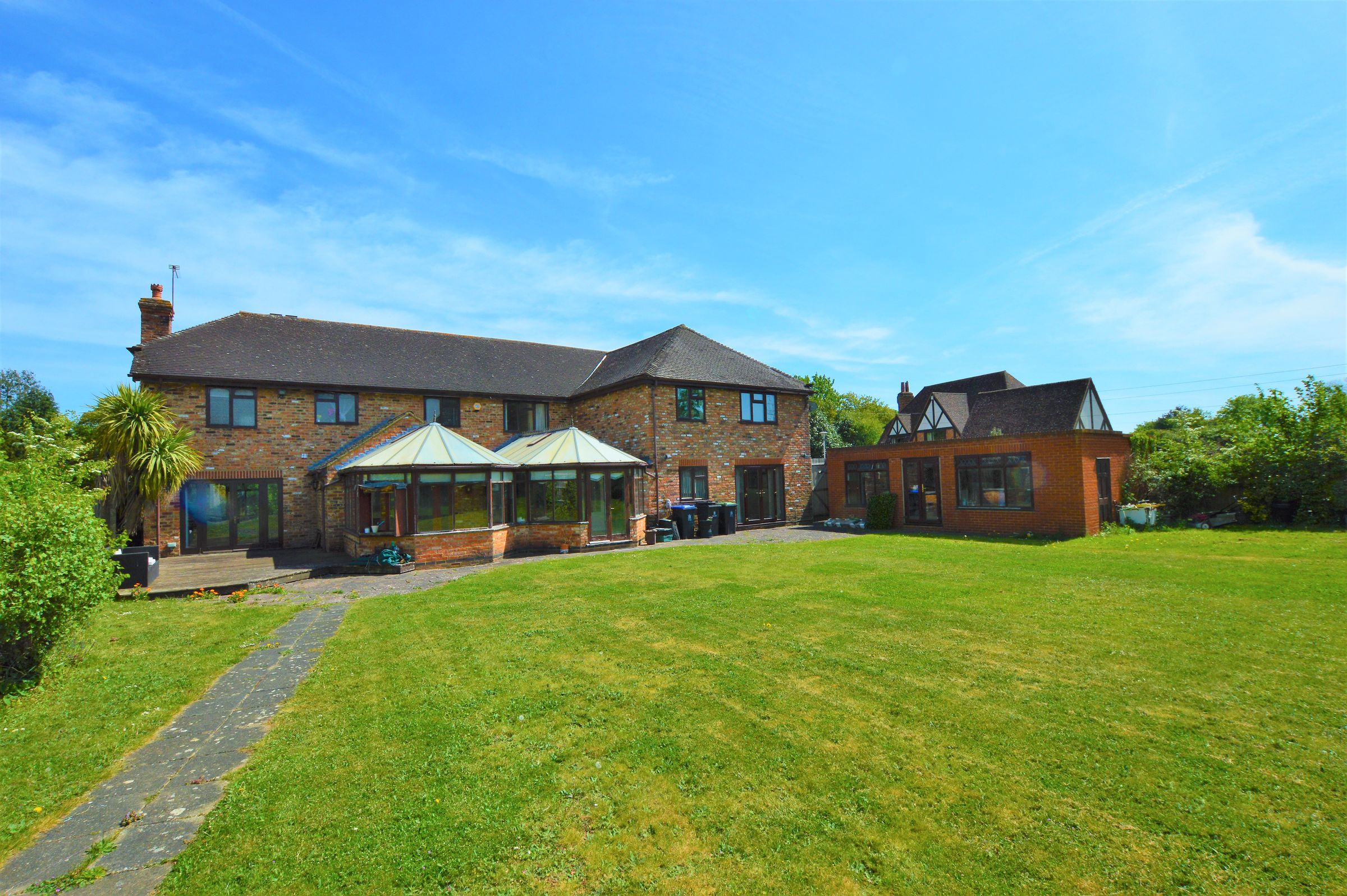 6 bed detached house for sale in Honeysuckle Close, Iver SL0 Zoopla