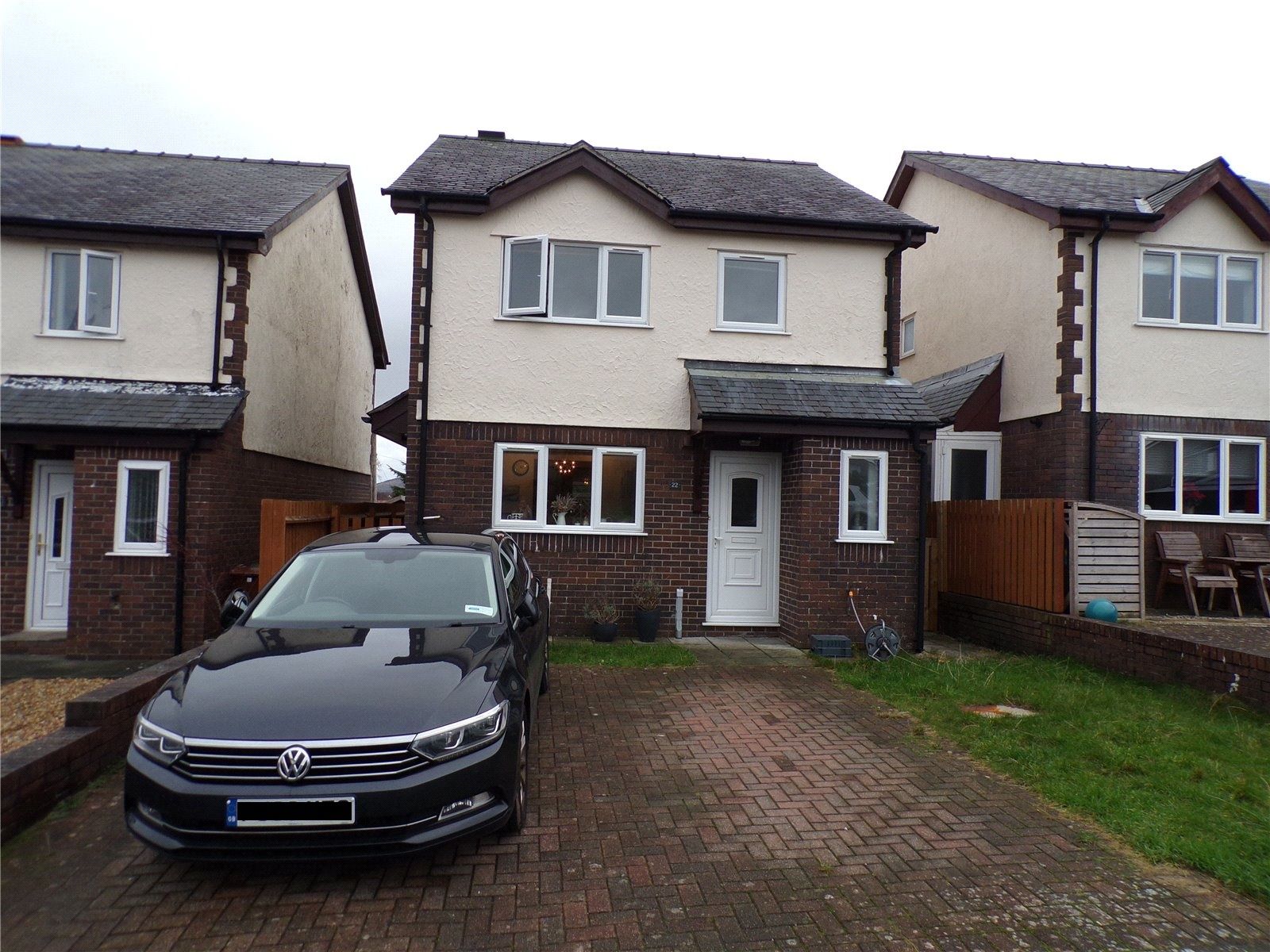 3 bed detached house for sale in Minffordd, Llanrug, Caernarfon