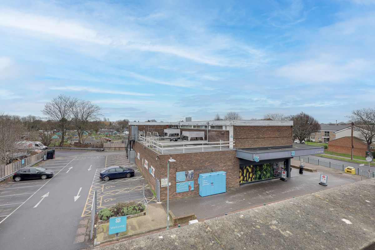 2 bed end terrace house for sale in Feeches Road, SouthendOnSea SS2