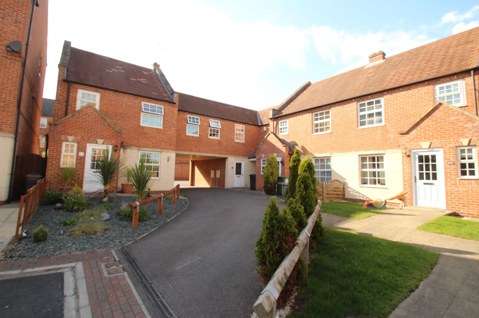 1 bed mews house for sale in Monarch Way, York, North Yorkshire YO26 Zoopla