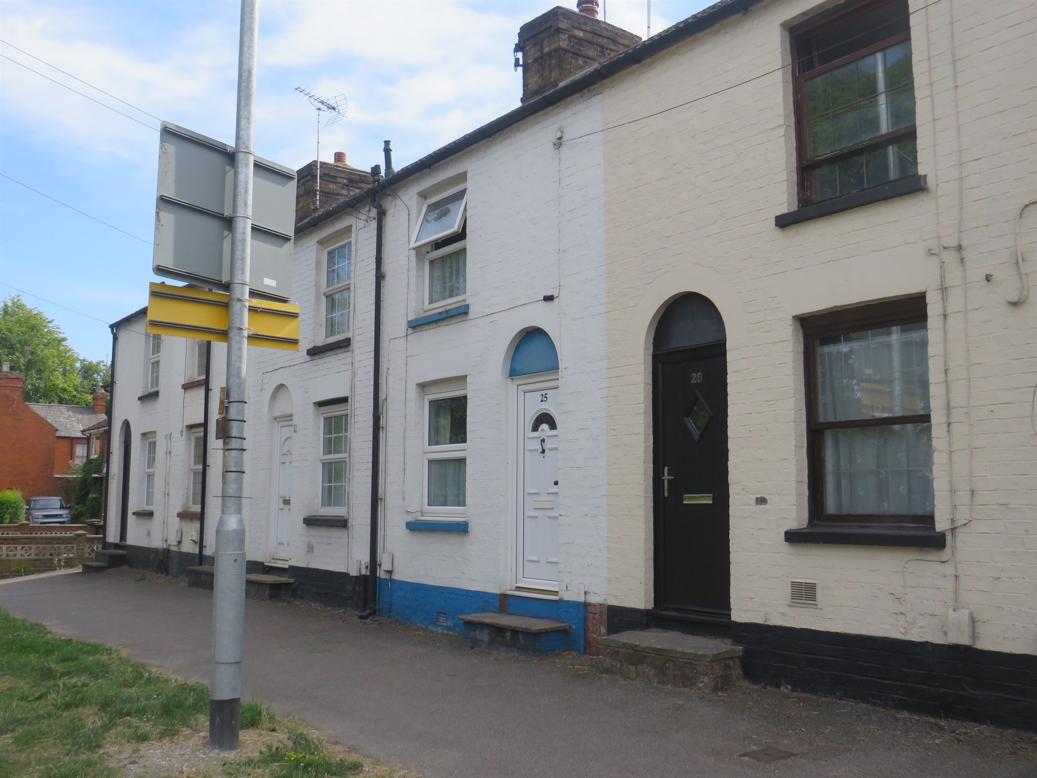1 bed terraced house for sale in Bedford Road, Houghton Regis