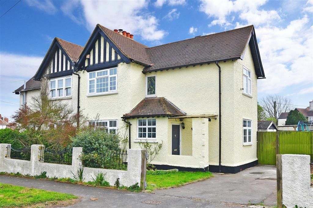 3 bed semidetached house for sale in Chaucer Road, Elvington, Dover