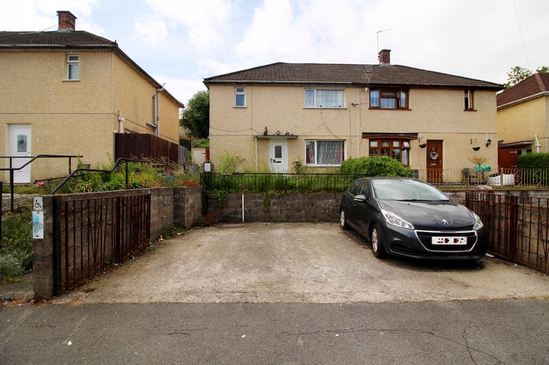 3 bed semidetached house for sale in Porcher Avenue, Glyncoch