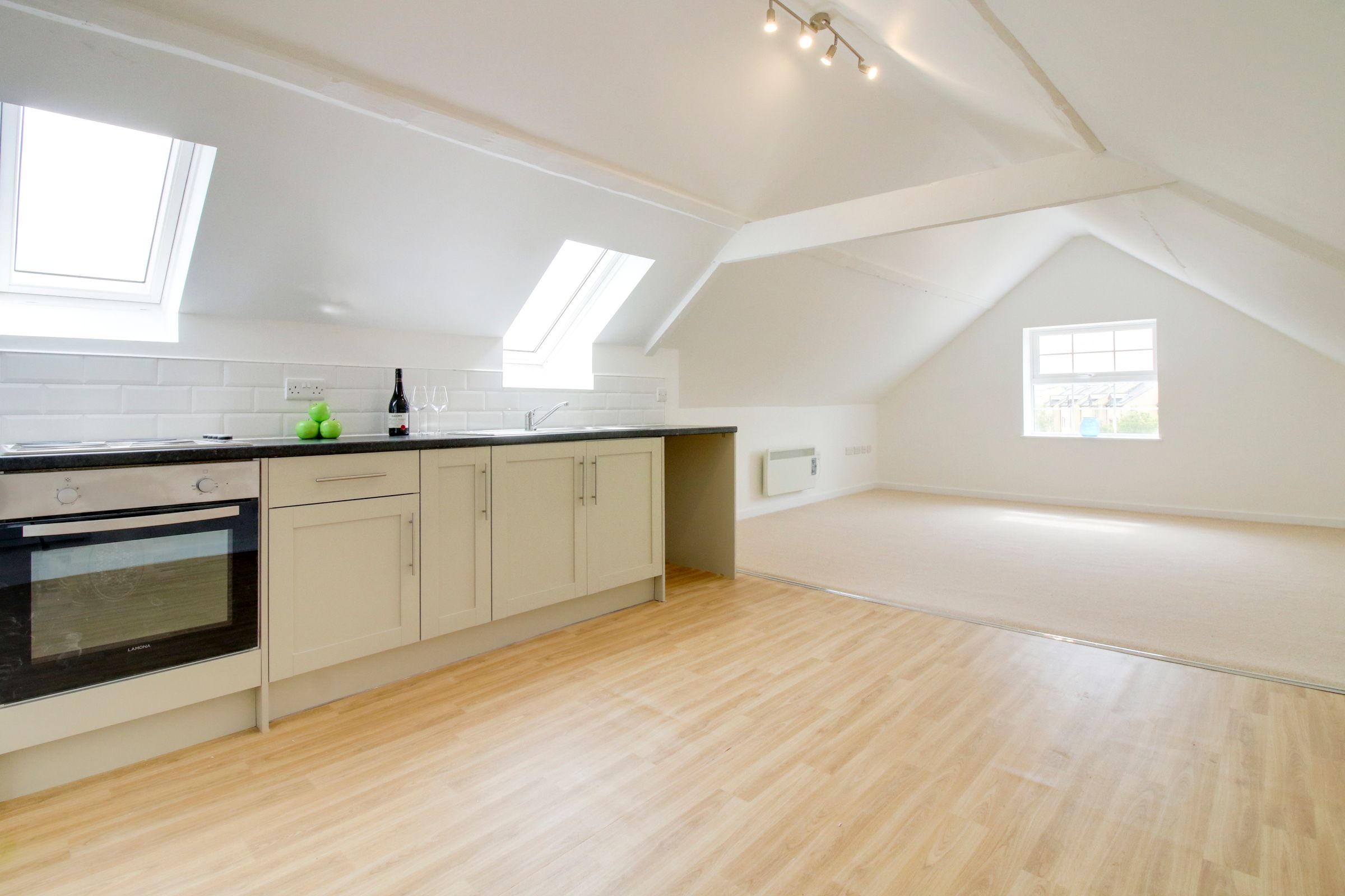 2 bed flat to rent in Fore Street, Bovey Tracey, Newton Abbot TQ13 Zoopla