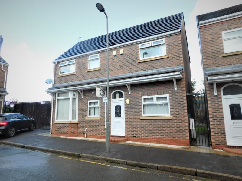 2 bed flat to rent in Hampson Street, Anfield, Liverpool L6 Zoopla