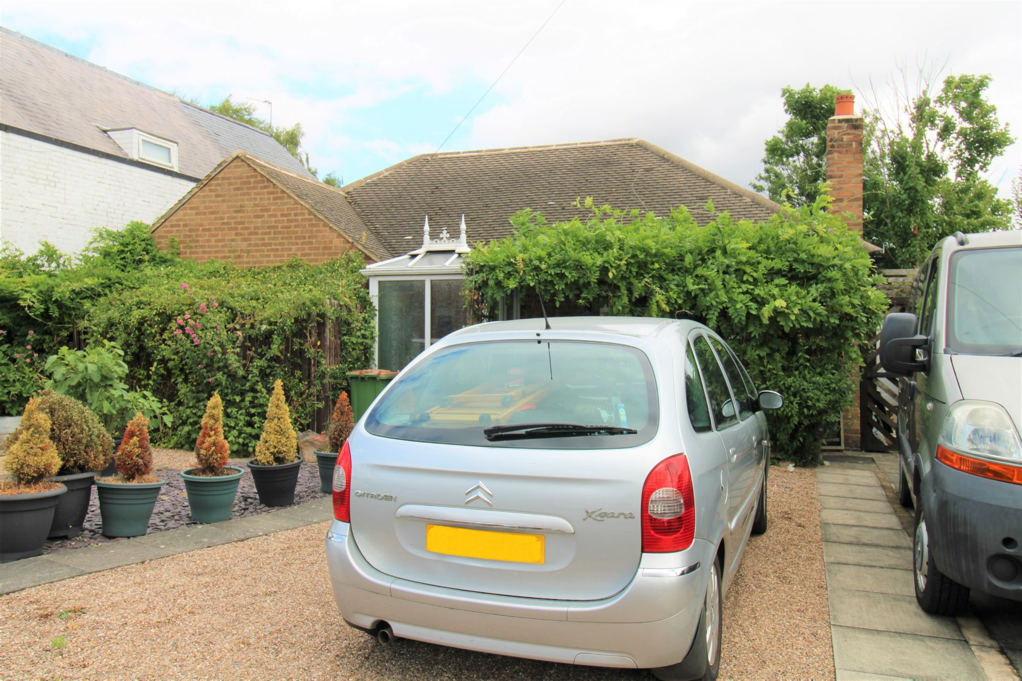 2 bed bungalow for sale in The Green, Thringstone, Coalville LE67 Zoopla