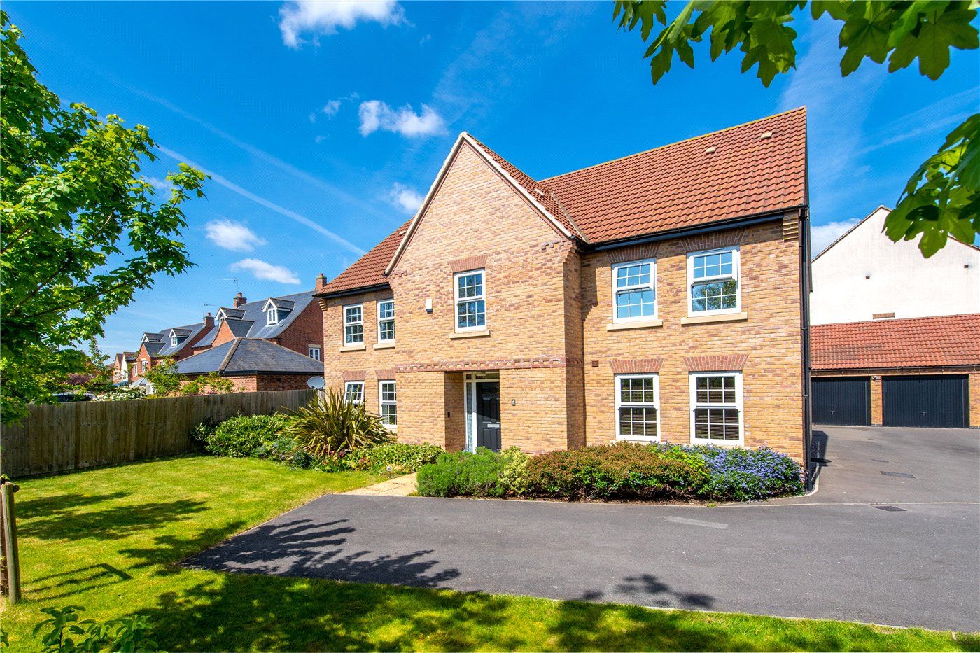 5 bed detached house for sale in Stratten Park, Greylees, Sleaford