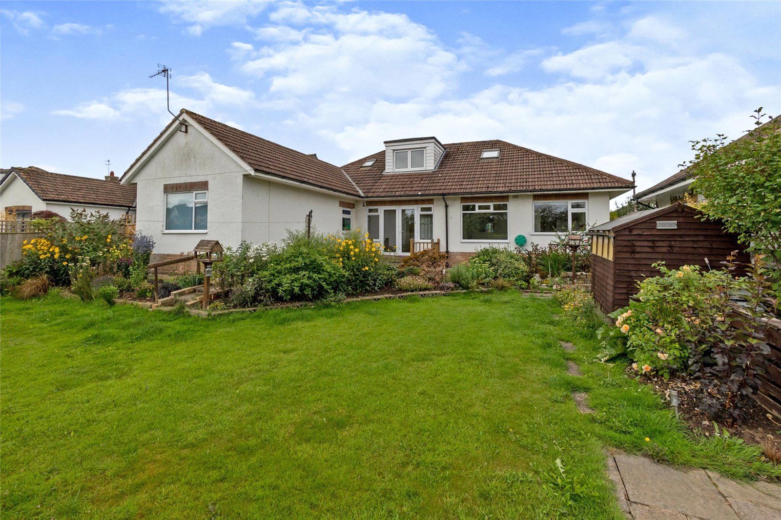4 bed bungalow for sale in Meadowfield, Stokesley, Middlesbrough TS9 Zoopla