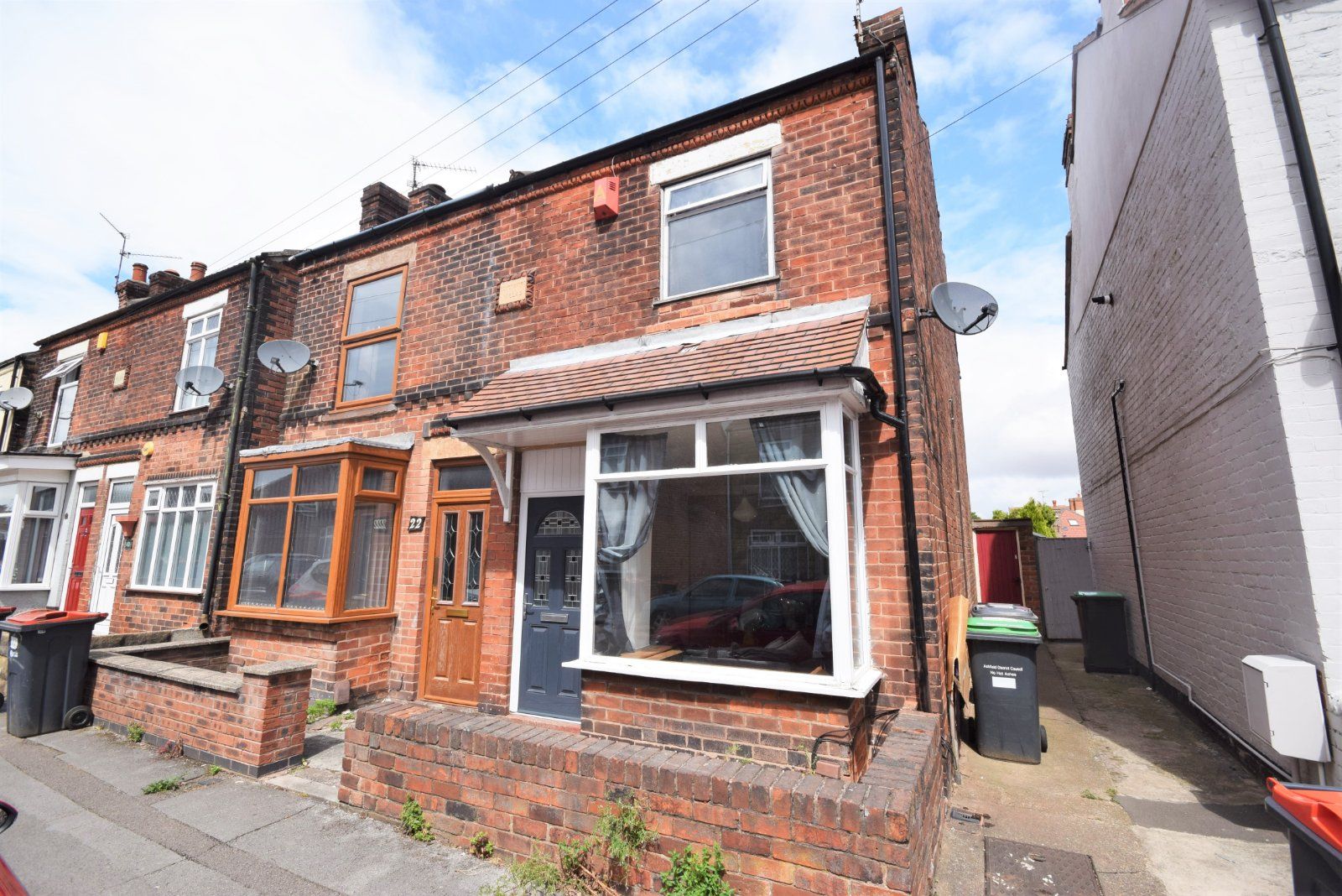 2 bed semidetached house for sale in Brookdale Road, SuttonIn