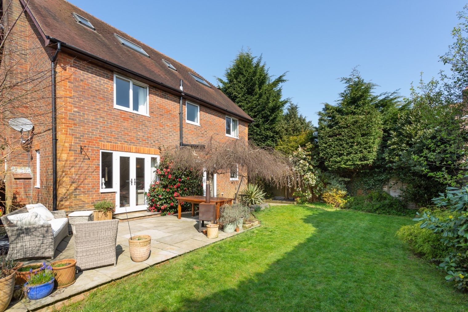 6 bed detached house for sale in Drummond Close, Four Marks, Alton GU34