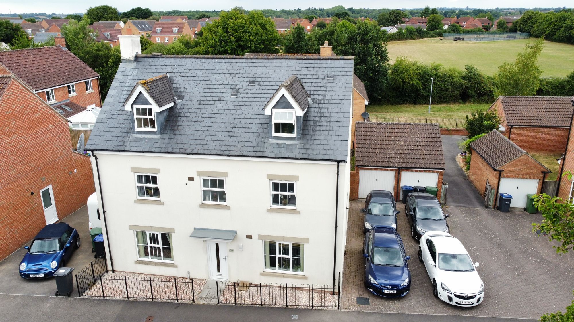 5 bed detached house for sale in Marina Drive, Staverton BA14 Zoopla