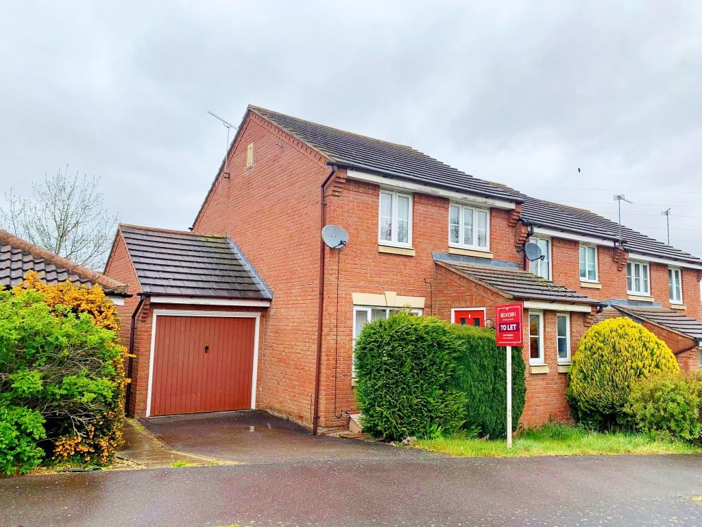 3 bed semidetached house to rent in Sunningdale, Grantham NG31 Zoopla