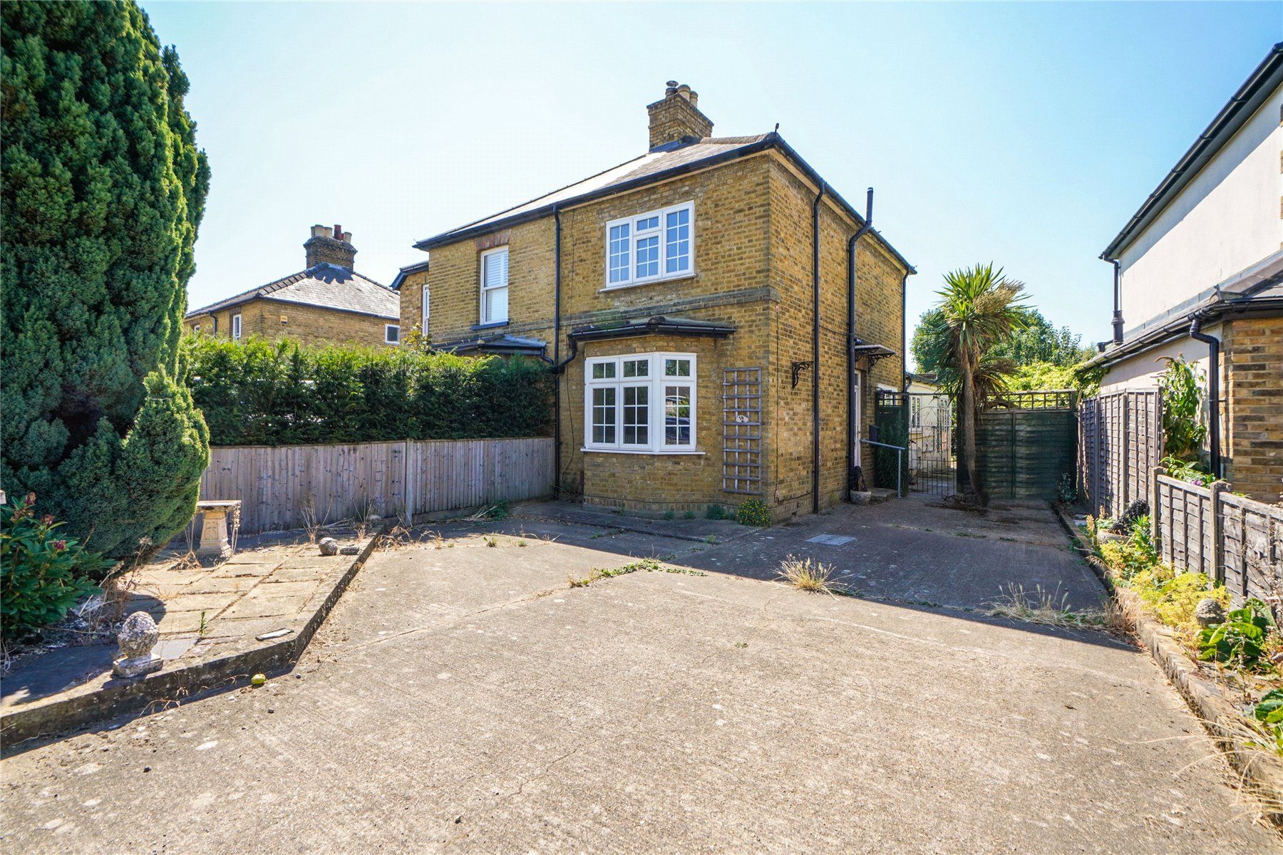 2 bed detached house for sale in Queens Road, Hersham, WaltonOnThames