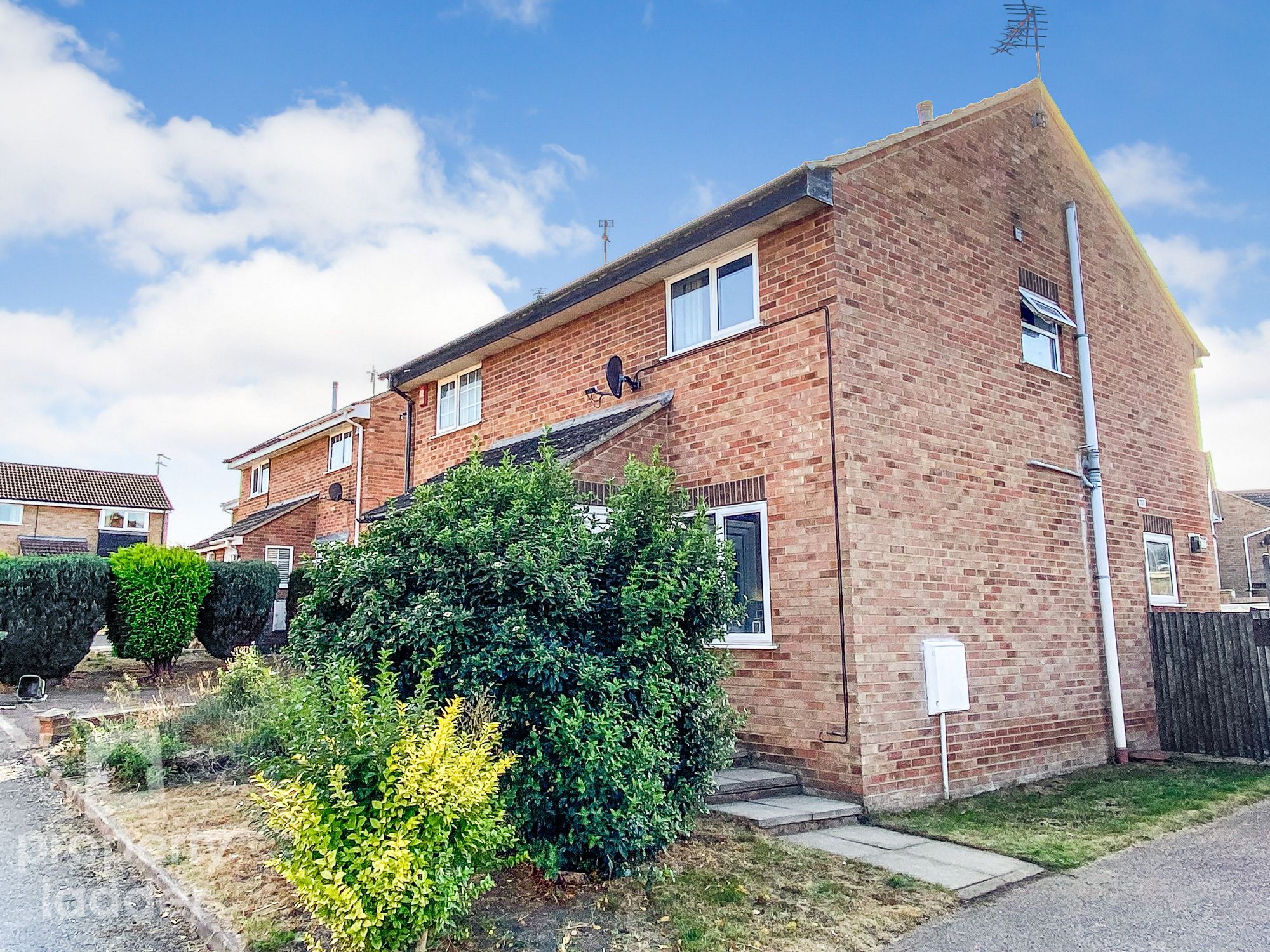 2 bed semidetached house for sale in Chestnut Avenue, Spixworth