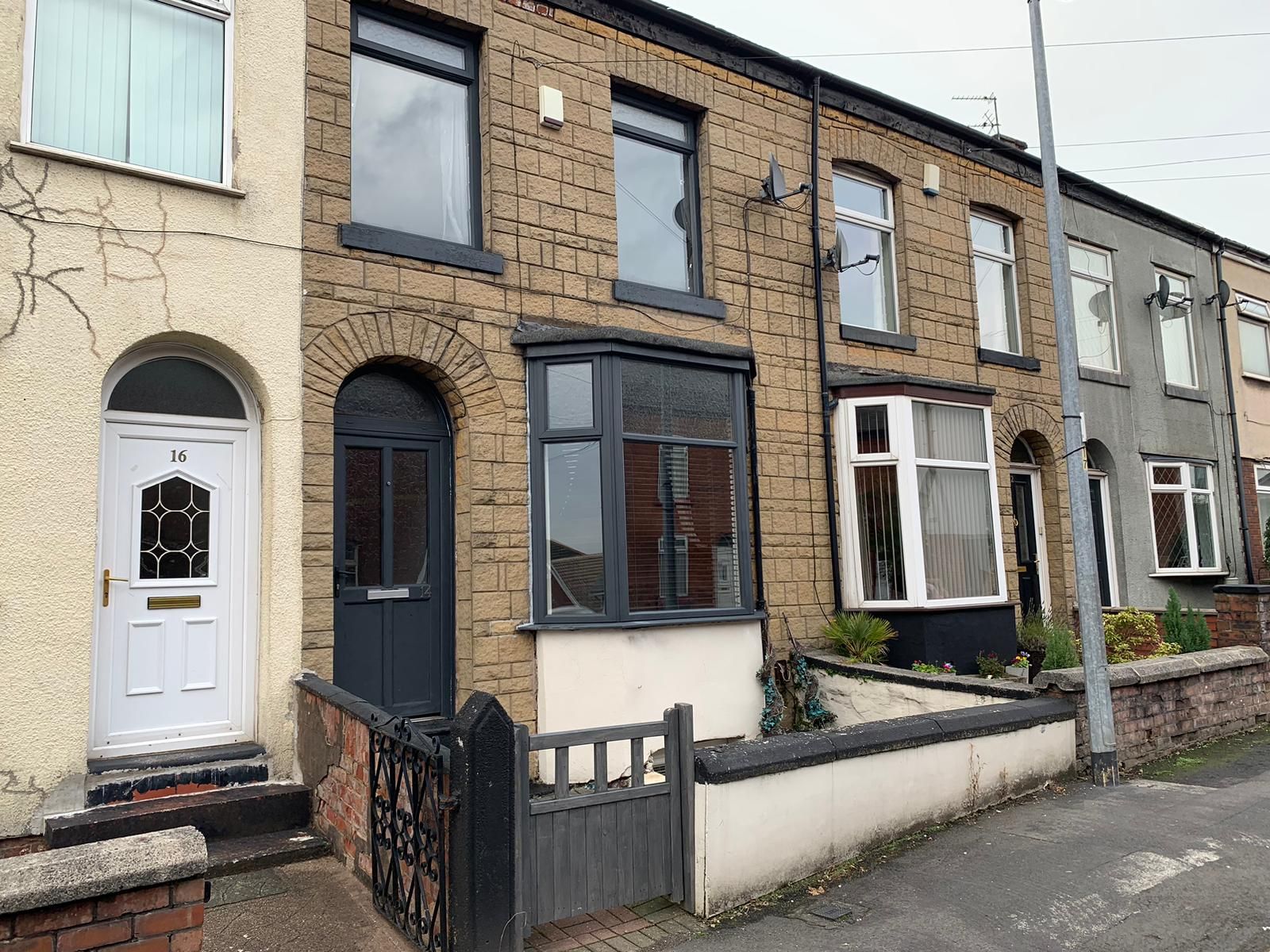 2 bed terraced house to rent in Deans Road, Swinton, Manchester M27