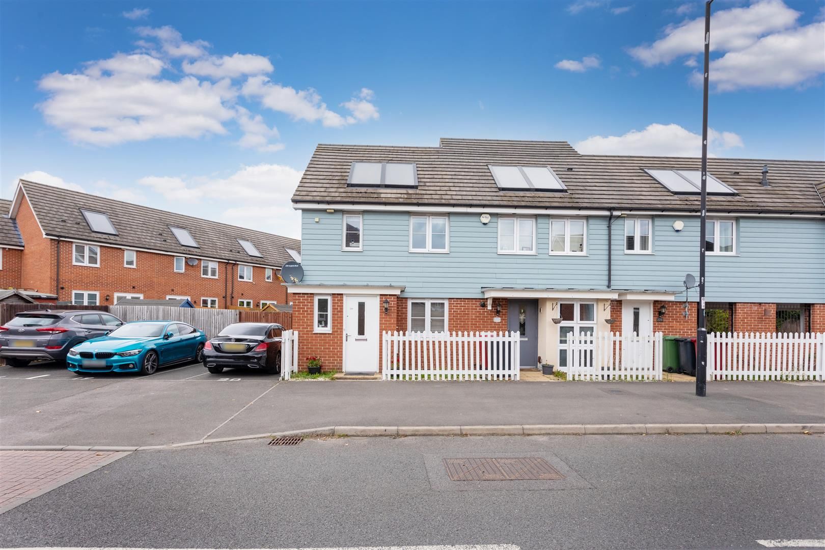 2 bed end terrace house for sale in Eltham Avenue, Cippenham, Slough
