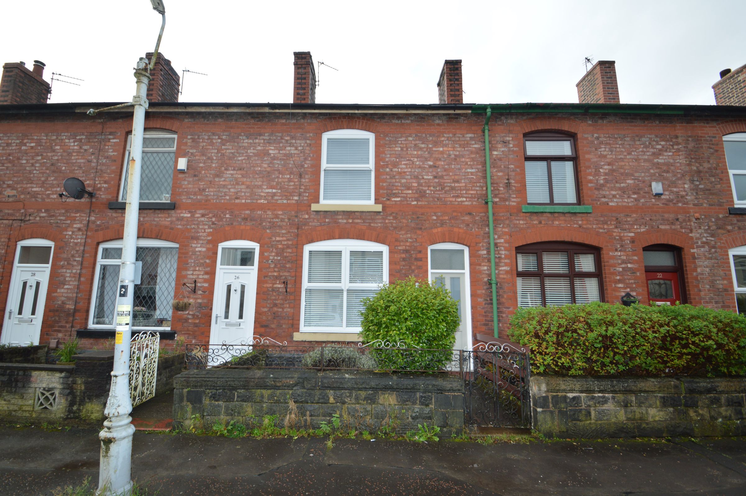 2 bed terraced house to rent in Jackson Street, Whitefield, Manchester