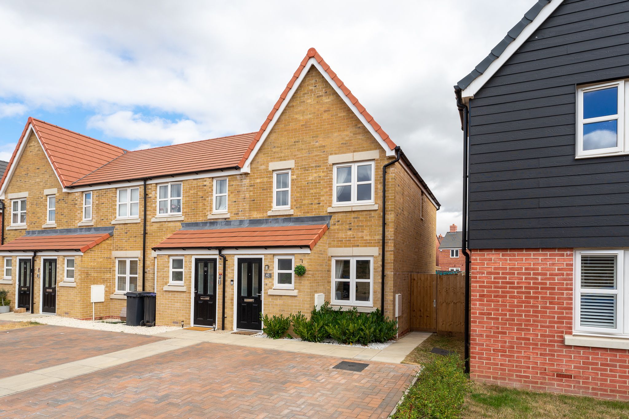 2 bed end terrace house for sale in Reynolds Drive, Stortford
