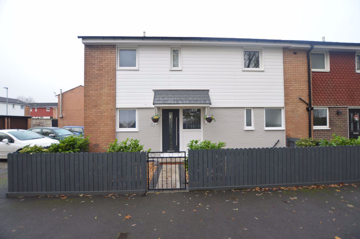 3 bed semidetached house to rent in Selkirk Grove, Wigan WN5 Zoopla