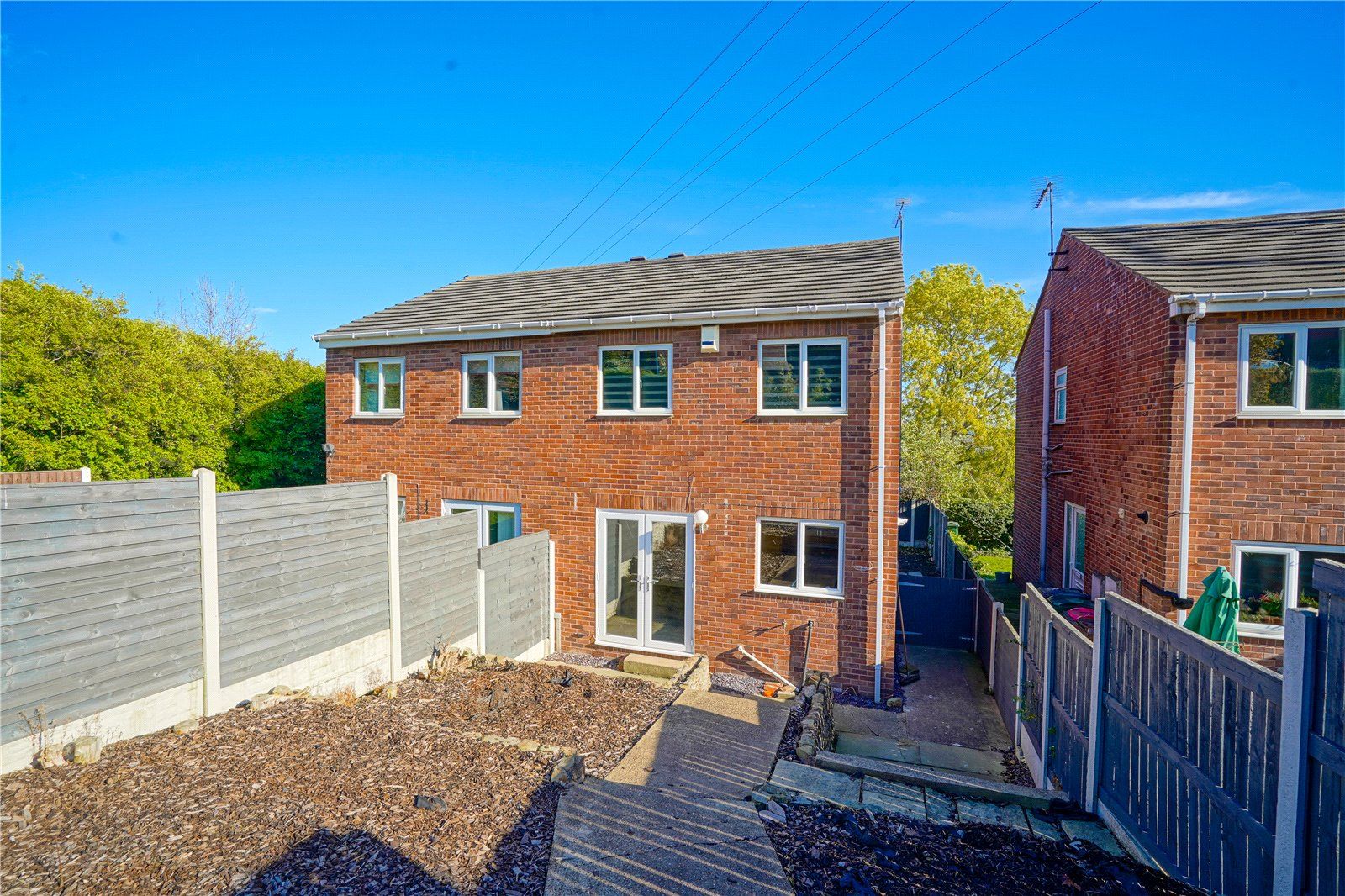 3 bed semidetached house for sale in Watson Close, Rotherham, South