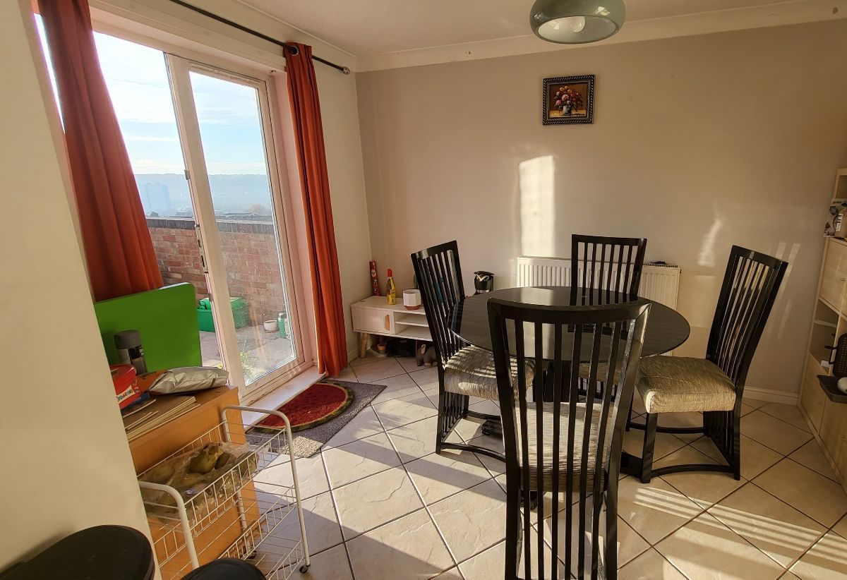 4 bed terraced house to rent in Bridges View, Windmill Hills, Gateshead