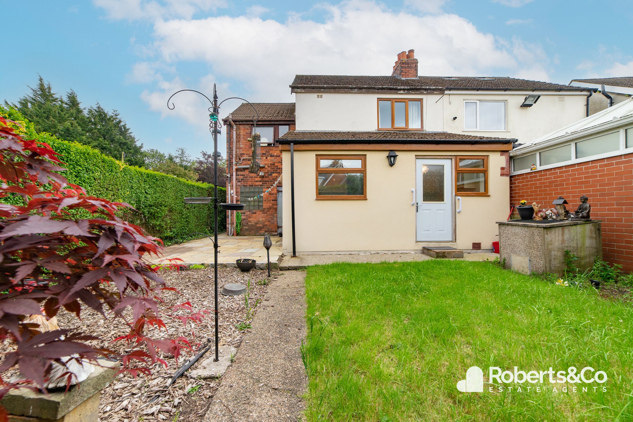 4 bed semidetached house for sale in Mayfield Avenue, Lostock Hall