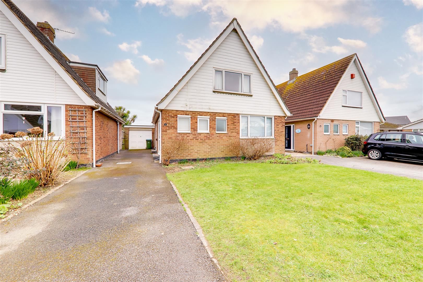 3 bed property for sale in Doone End, Ferring, Worthing BN12 Zoopla