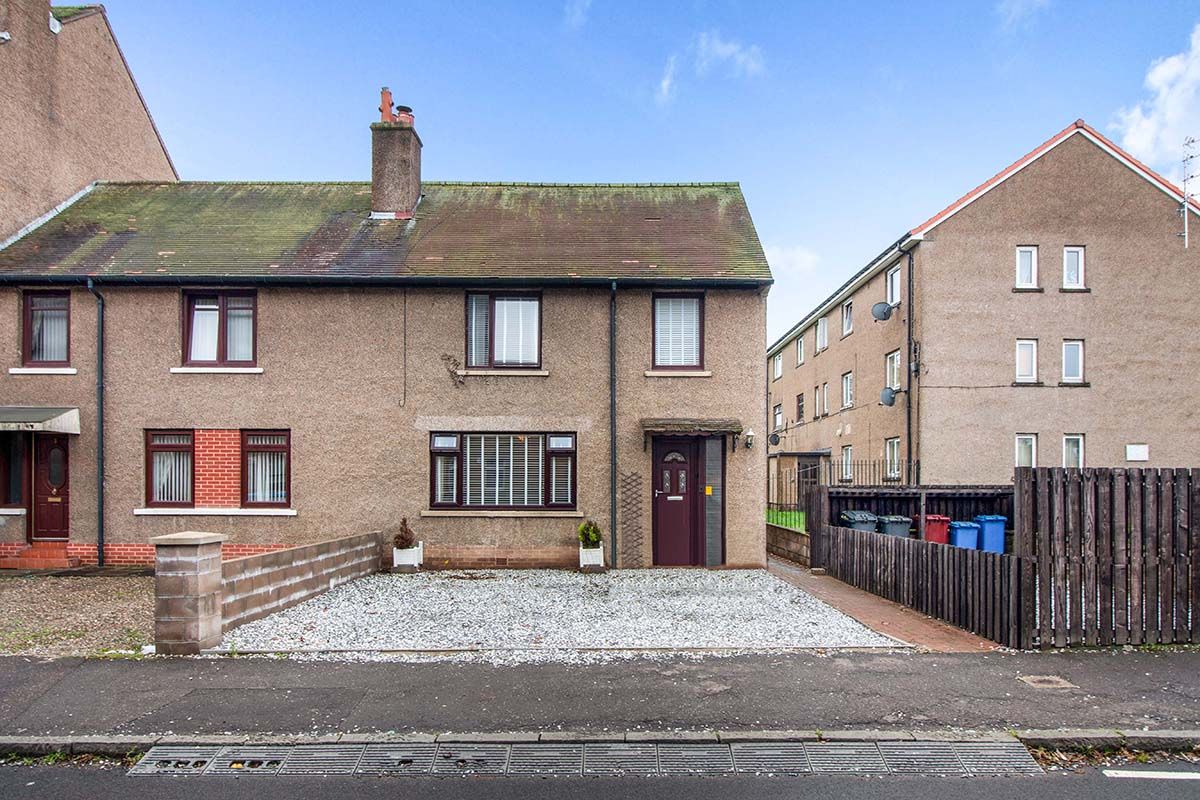 4 bed end terrace house for sale in Ballantrae Road, Dundee, Angus DD4