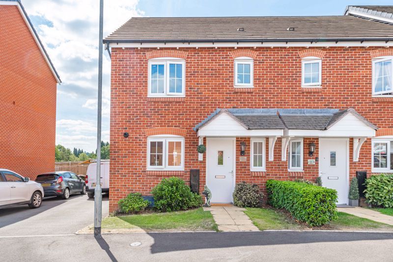3 bed terraced house for sale in Linthurst Crescent, Redditch B97 Zoopla