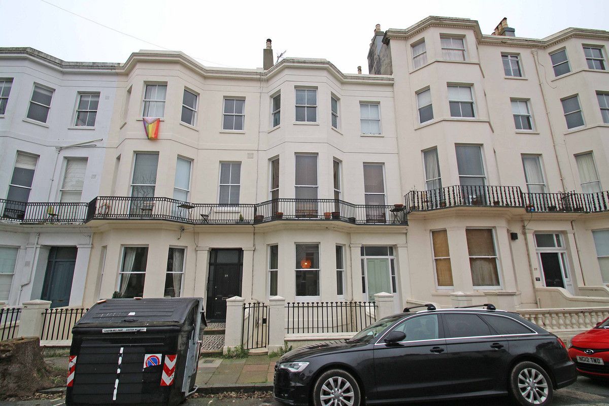 2 bed flat to rent in Compton Avenue, Brighton BN1 Zoopla